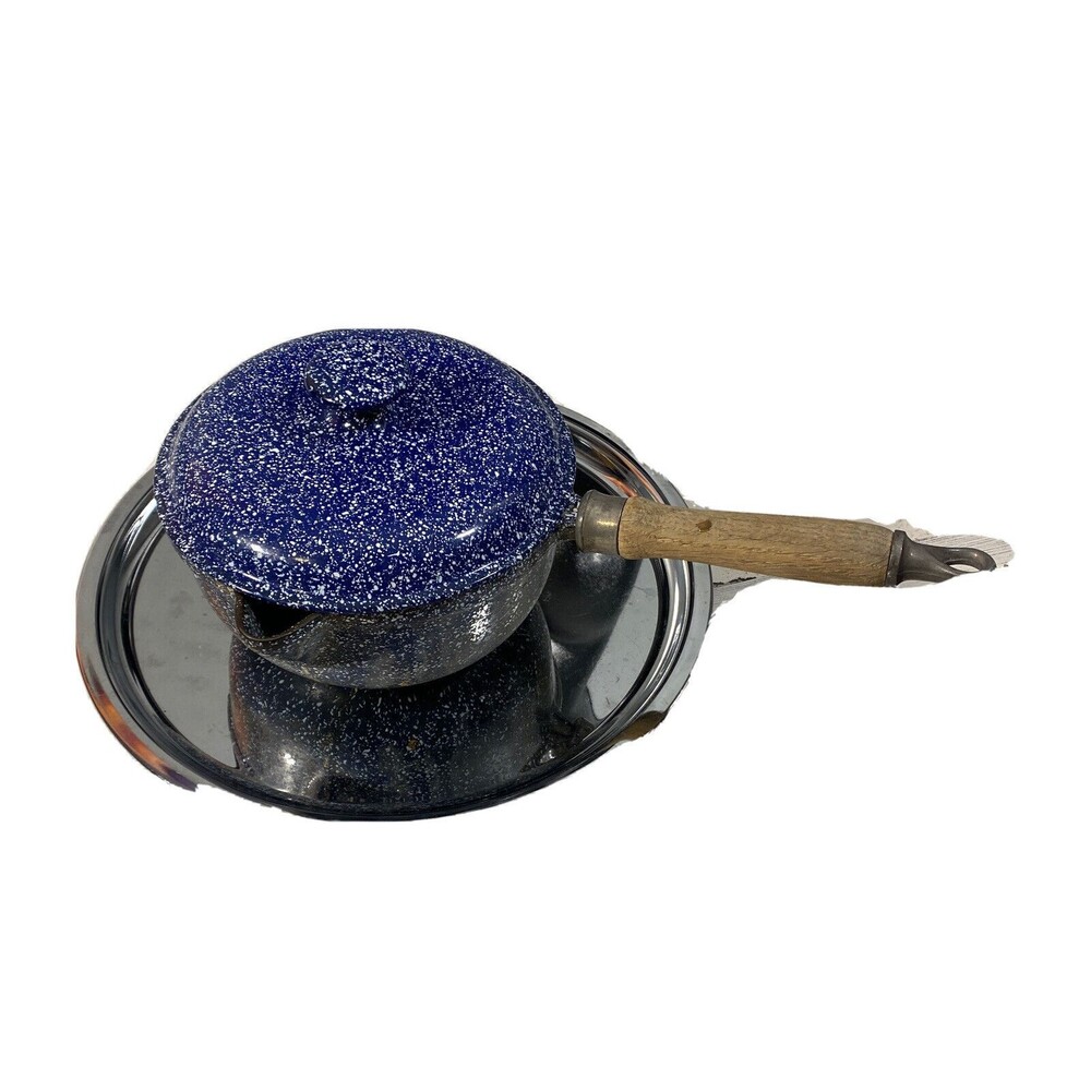 Boundary Waters - Cast Iron Blue Speckle Enamel 2‎ qt. Pot - Wooden Handle & Lid
